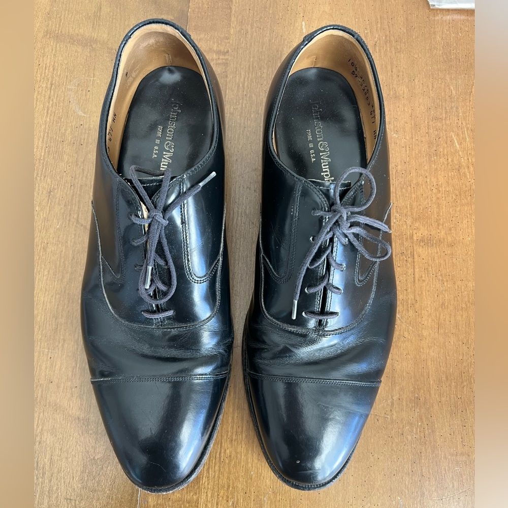 Johnston & Murphy | black leather Oxford cap toe men's dress shoes Size 10.5